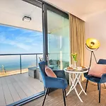 North Apartments, Sunsetview 507 *